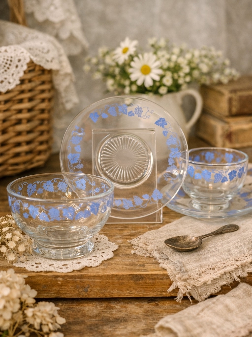 💙 Vintage Blue Floral Dessert Cups – Cottagecore Glassware Set